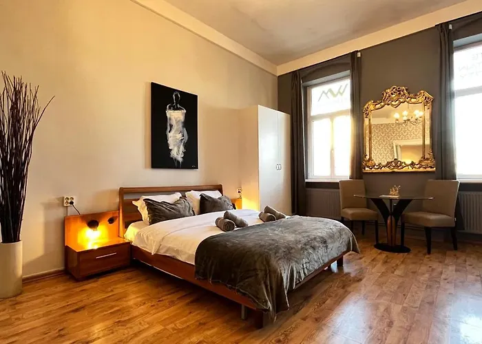 The Stag Ultracentral Oldtown Apartment